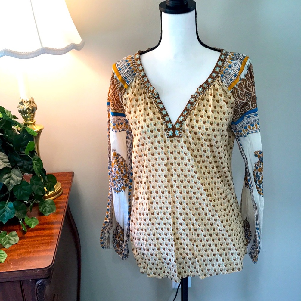 Light weight blouse. 100% cotton. Made in India.